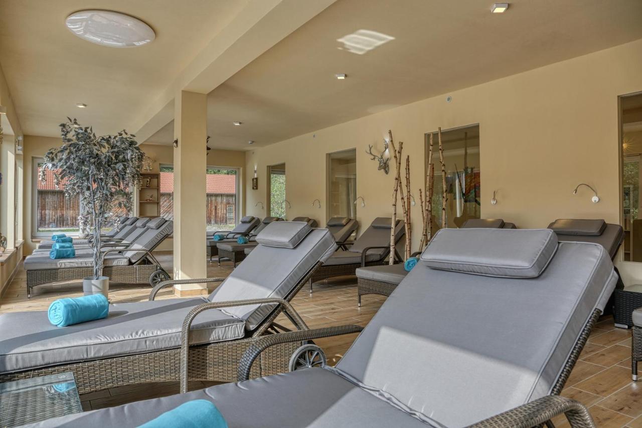 Wellnesshotel Deine Auszeit, Adults Only Achslach Eksteriør bilde