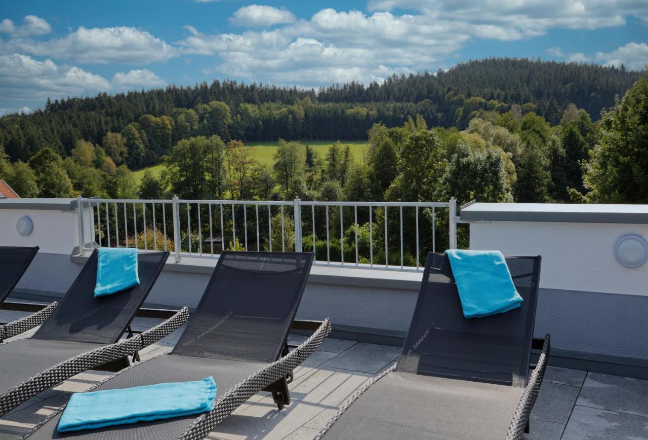 Wellnesshotel Deine Auszeit, Adults Only Achslach Eksteriør bilde
