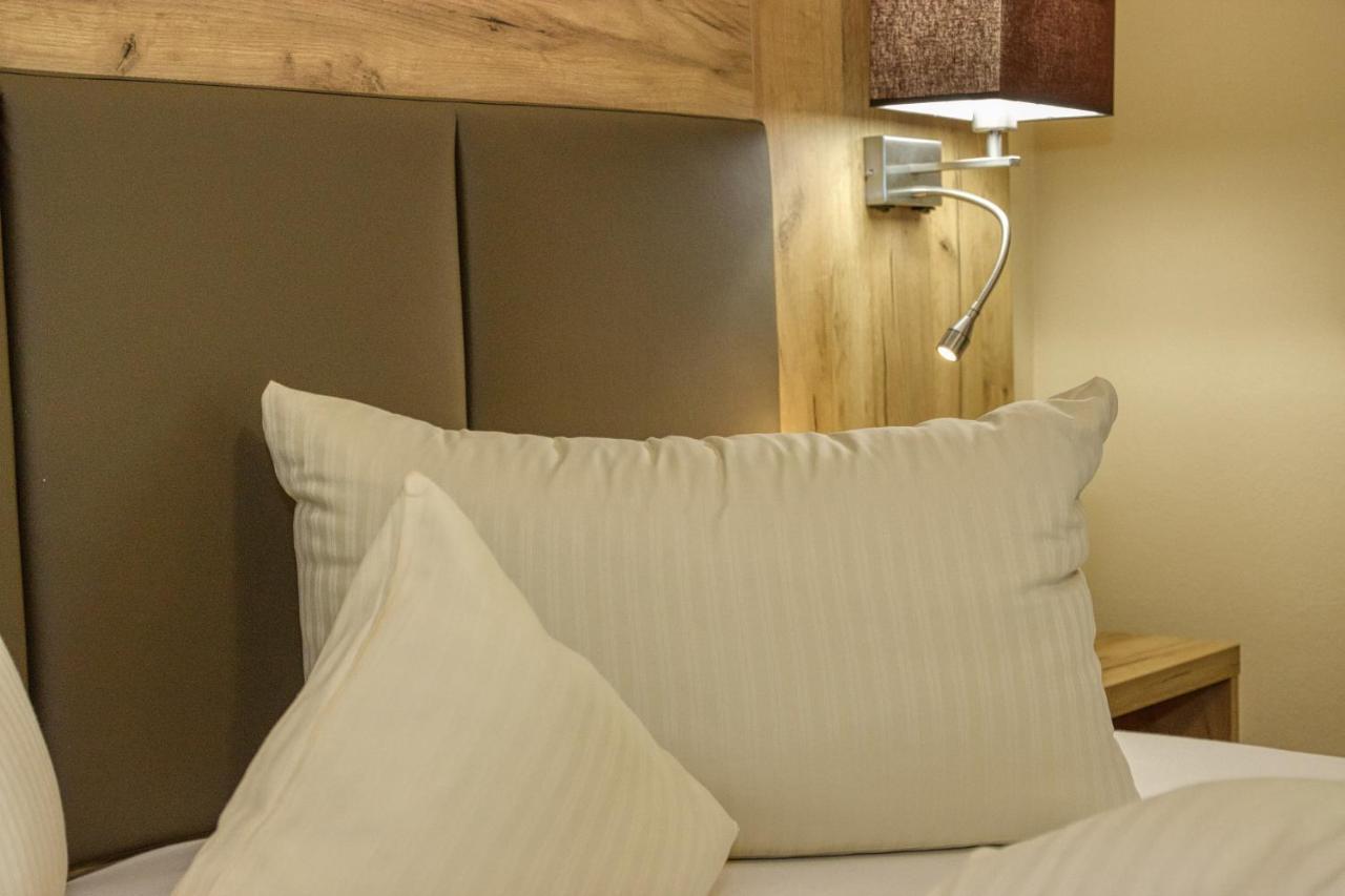 Wellnesshotel Deine Auszeit, Adults Only Achslach Eksteriør bilde