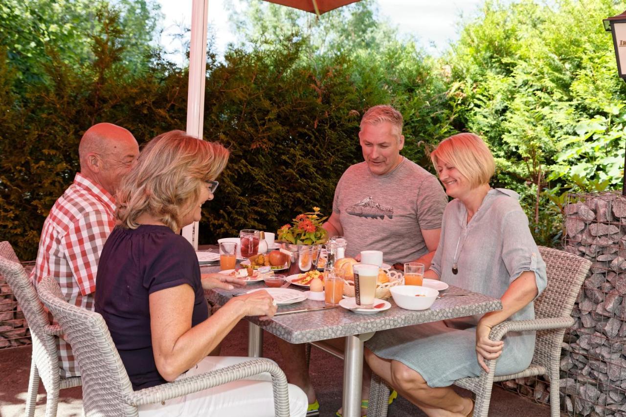 Wellnesshotel Deine Auszeit, Adults Only Achslach Eksteriør bilde