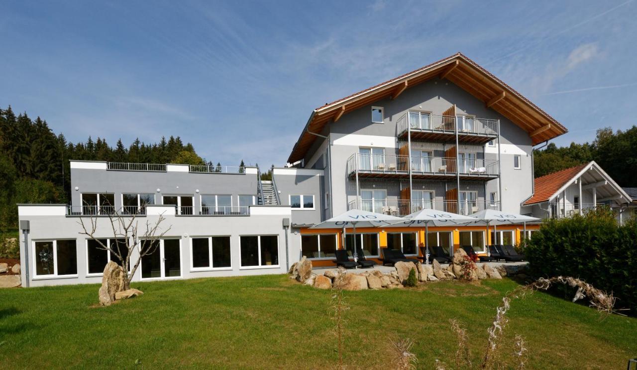 Wellnesshotel Deine Auszeit, Adults Only Achslach Eksteriør bilde