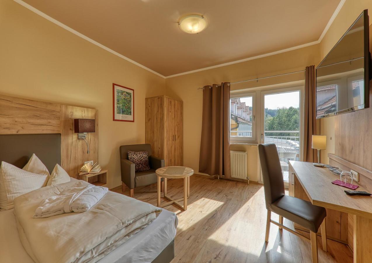 Wellnesshotel Deine Auszeit, Adults Only Achslach Eksteriør bilde