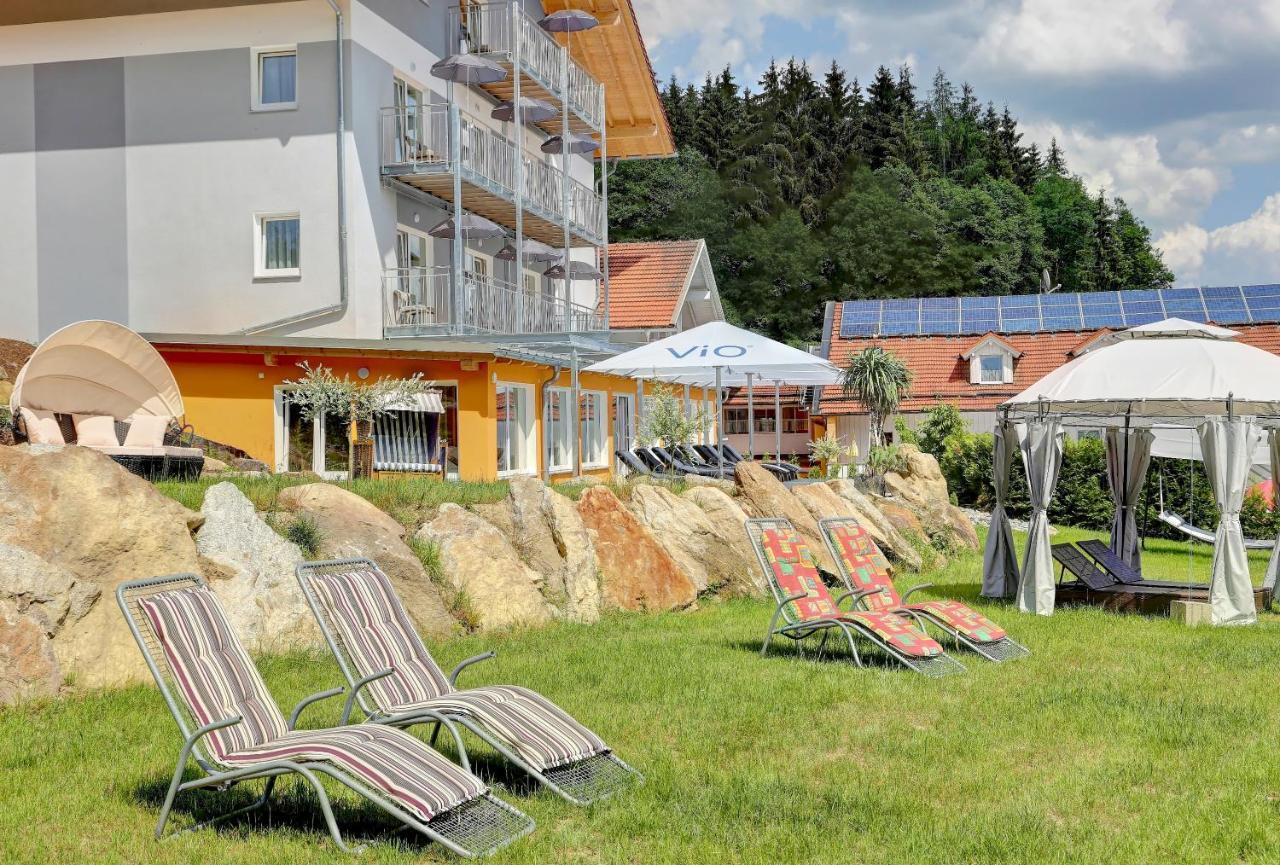 Wellnesshotel Deine Auszeit, Adults Only Achslach Eksteriør bilde