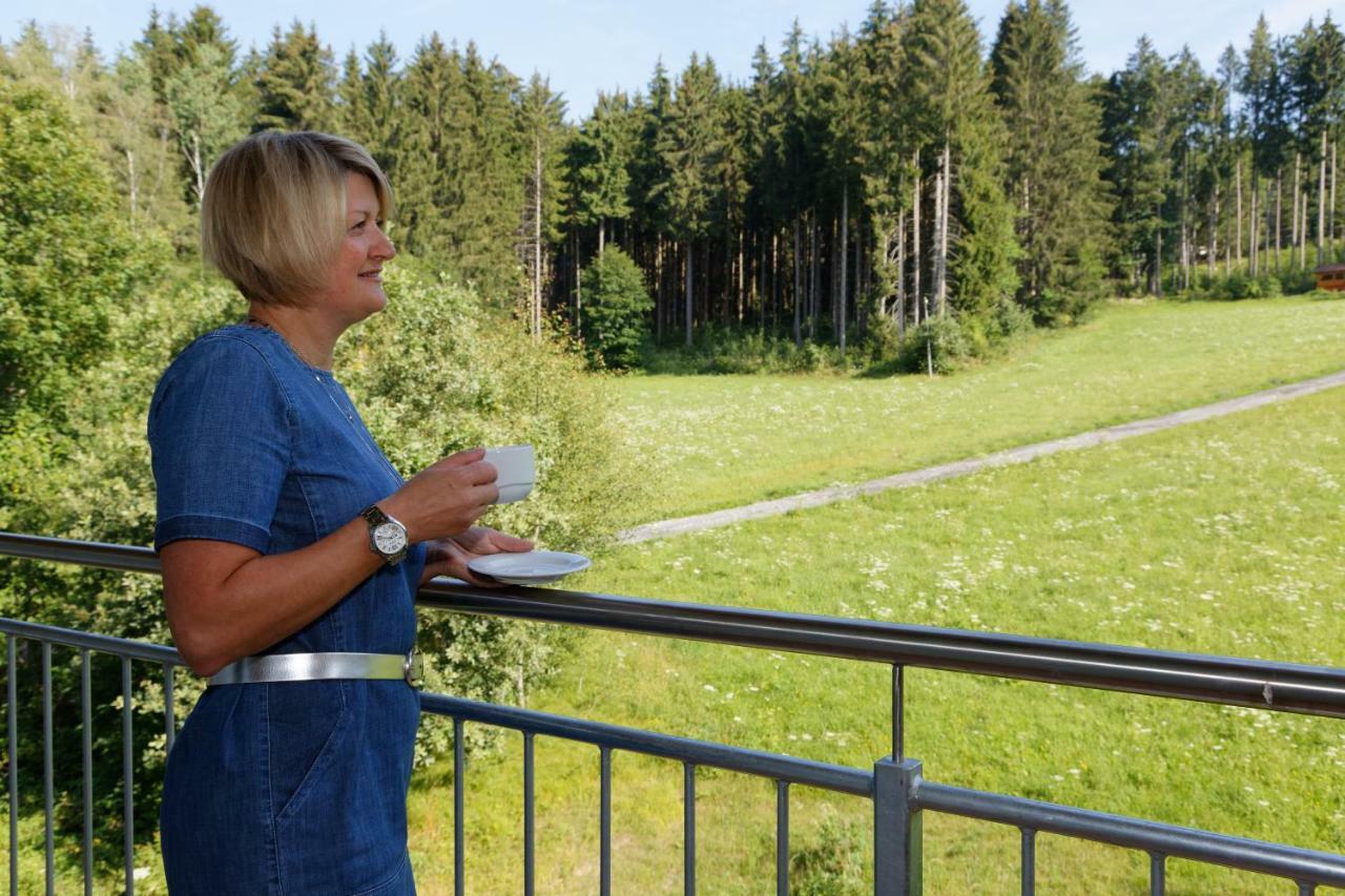 Wellnesshotel Deine Auszeit, Adults Only Achslach Eksteriør bilde